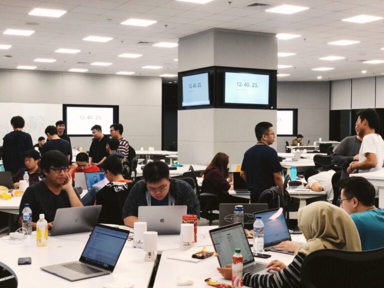 Apple dev header